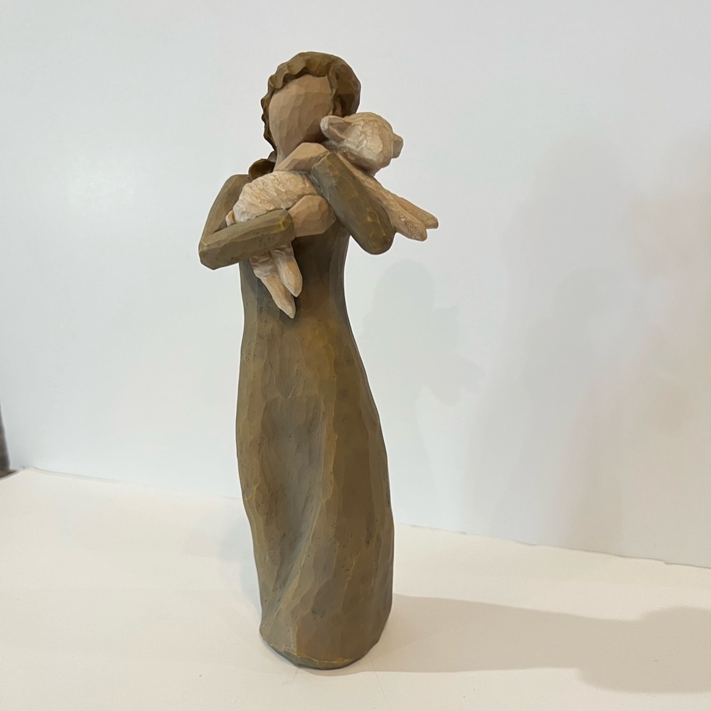 Demdaco Willow Tree Peace on Earth figurine